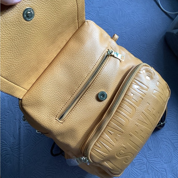 Nice STEVE MADDEN back pack 🌼🌼🌼 - Picture 8 of 16